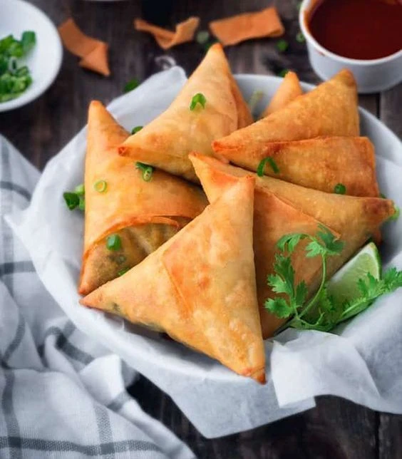 سمبوسة خضار (  6 pieces  )